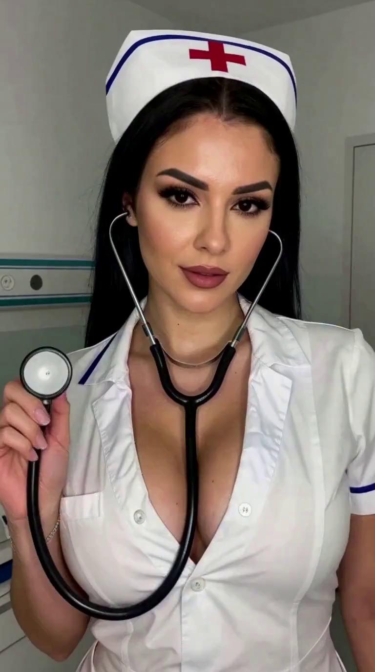 Elena Ward | Night Nurse in the Hospital Giving a Handjob